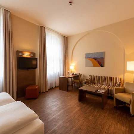 Hotel Am Großen Waisenhaus 3*